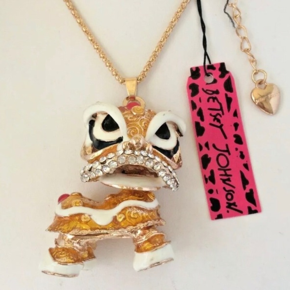 BETSEY JOHNSON~ Amazing lucky dragon Necklace